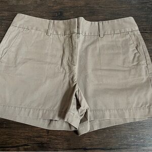 Women’s loft shorts. Size 10. NWT